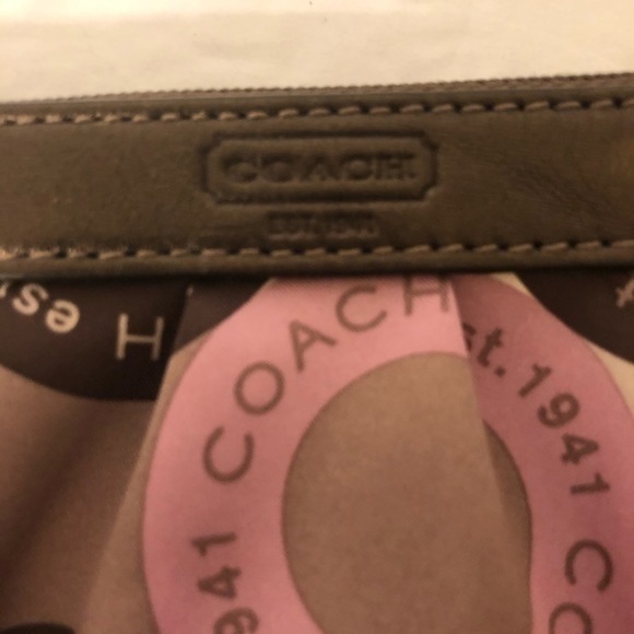 COACH pink snaphead wristlet